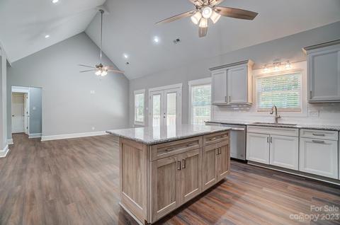 5012 Oconee Dr, Stanley, NC 28164 photo 17