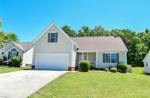 963 Avery Ct, Concord, NC 28025