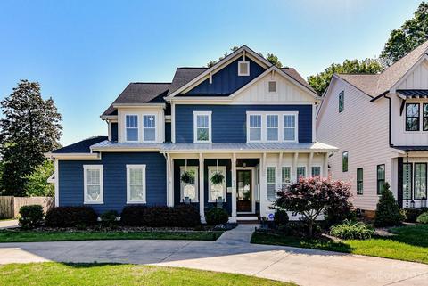 647 Marsh Rd, Charlotte, NC 28209