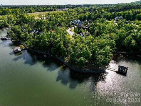 3551 Aqua Point Dr, York, SC 29745