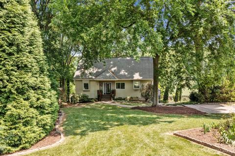 4254 Candlewood Dr, Sherrills Ford, NC 28673