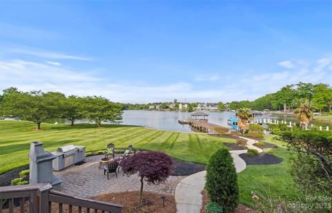 179 Castles Gate Dr, Mooresville, NC 28117