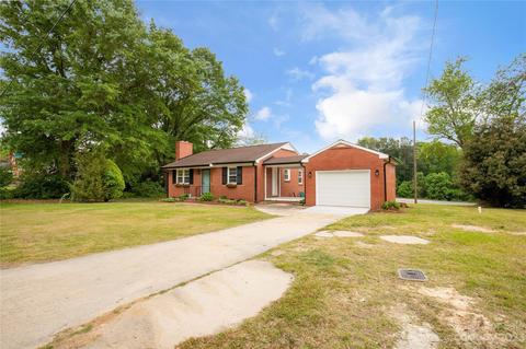 1548 Summit Ave, Lancaster, SC 29720 photo 2