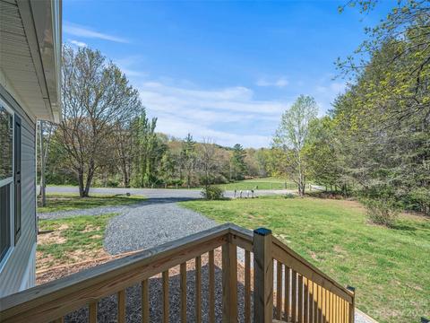390 Carpenter Rd, Spruce Pine, NC 28777 photo 3