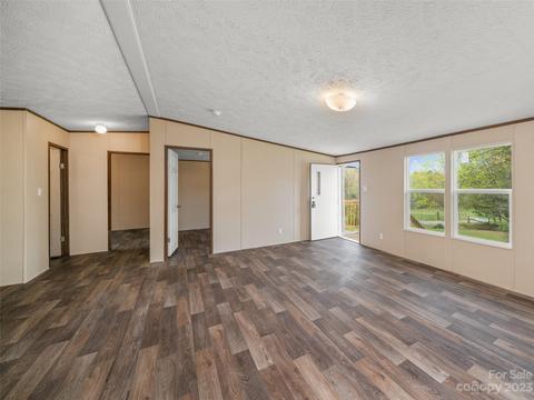 390 Carpenter Rd, Spruce Pine, NC 28777 photo 5