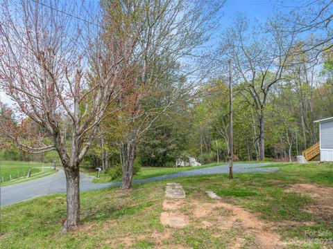 390 Carpenter Rd, Spruce Pine, NC 28777 photo 14