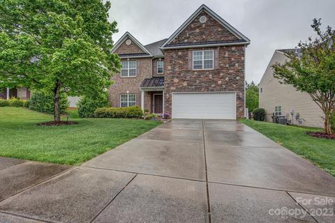2270 Laurens Dr, Concord, NC 28027