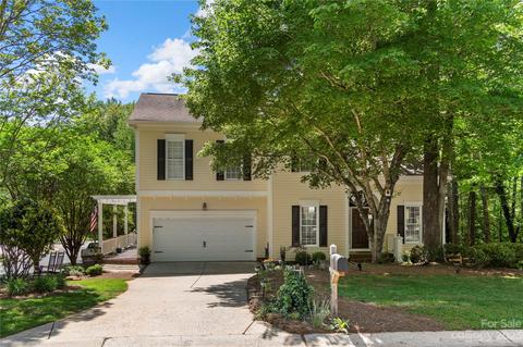 8101 Winter Oaks Ct, Waxhaw, NC 28173