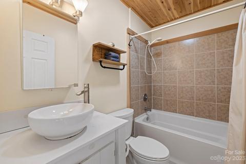 2023 Turnpike Rd, Marshall, NC 28753 photo 26