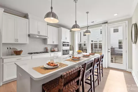 5034 Nestling Spring St, Charlotte, NC 28205