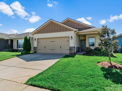 6300 Raven Rock Dr, Denver, NC 28037