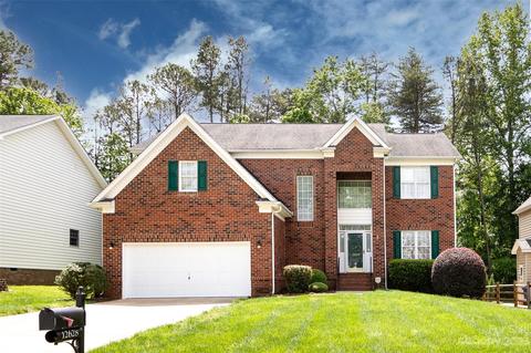 12628 Longstock Ct, Huntersville, NC 28078