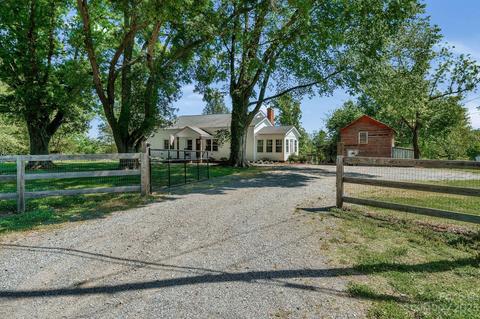 11627 Sam Black Rd, Midland, NC 28107 photo 4