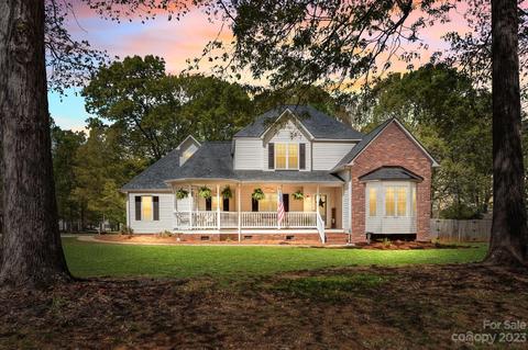 1015 Jasmine Cir, Salisbury, NC 28147