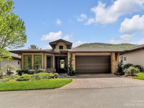 220 Alexander Dr, Maggie Valley, NC 28751