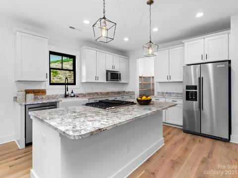 10 Reta Rd, Fairview, NC 28730 photo 6