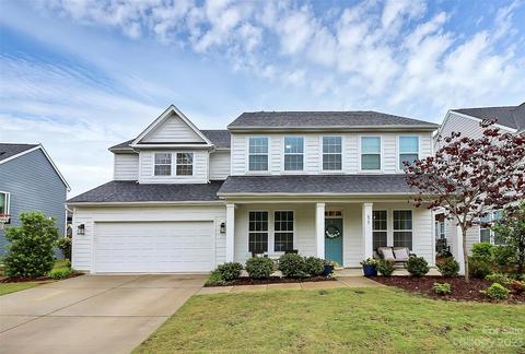 675 Crawfish Dr, Fort Mill, SC 29708
