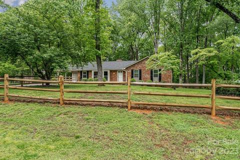 240 Hidden Hut Rd, Salisbury, NC 28147