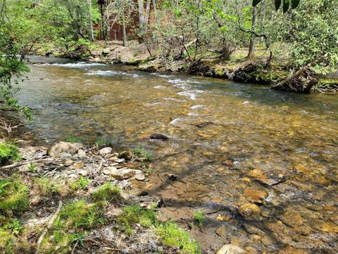 317 Barlow Fields Dr, Hayesville, NC 28904