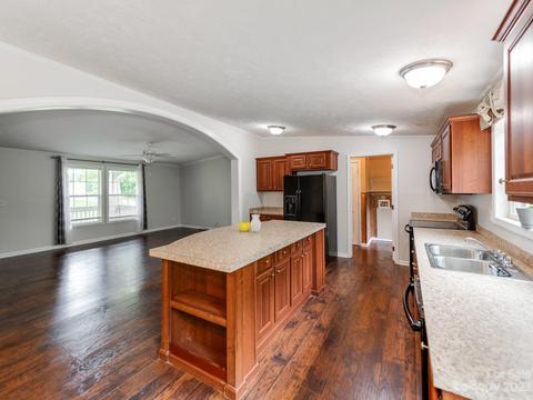 10039 Cravenridge Ct, Davidson, NC 28036 photo 13