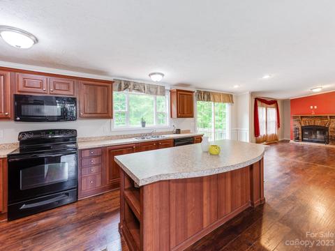 10039 Cravenridge Ct, Davidson, NC 28036 photo 14