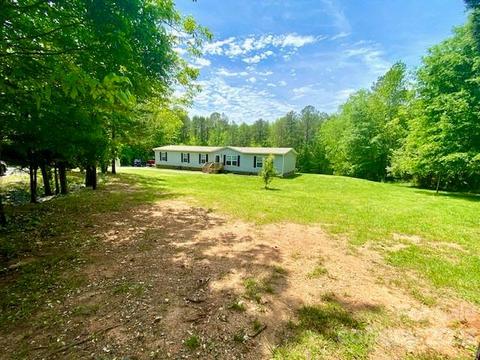 320 Valley View Dr, Clover, SC 29710