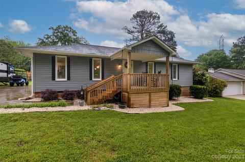 1650 Forest Lake Dr, Rock Hill, SC 29732