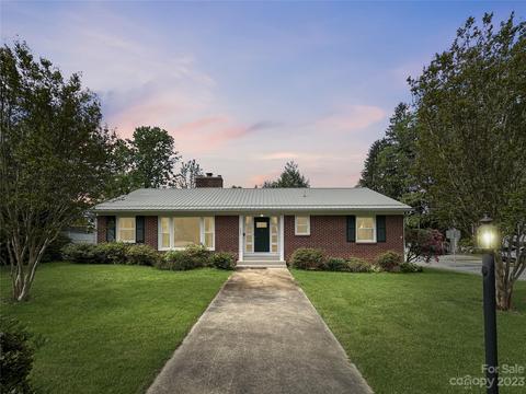 223 Probart St, Brevard, NC 28712