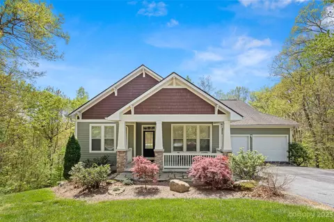 110 Holly Haven Ct, Mills River, NC 28759