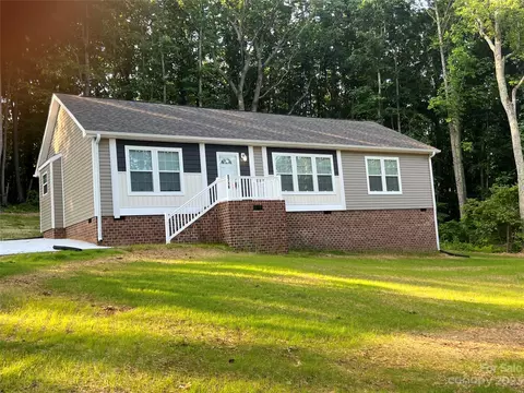 5716 Dalmatian St, Iron Station, NC 28080