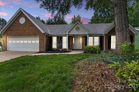 13618 Annsdale Ln, Charlotte, NC 28273
