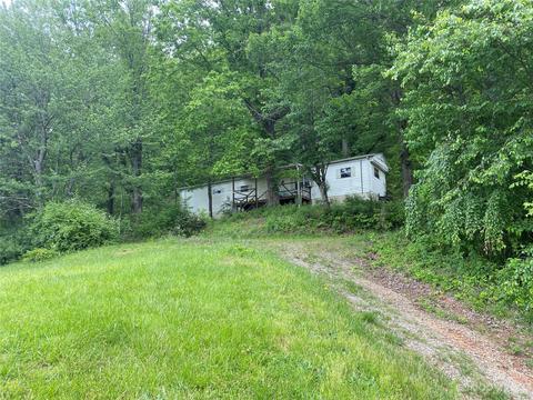 226 Rocky Face Church Rd, Taylorsville, NC 28681