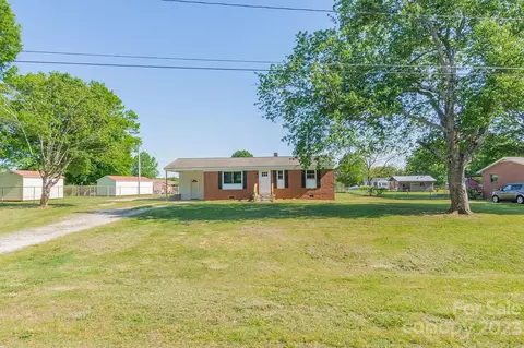 157 Front 12 St #12, Lexington, NC 27295
