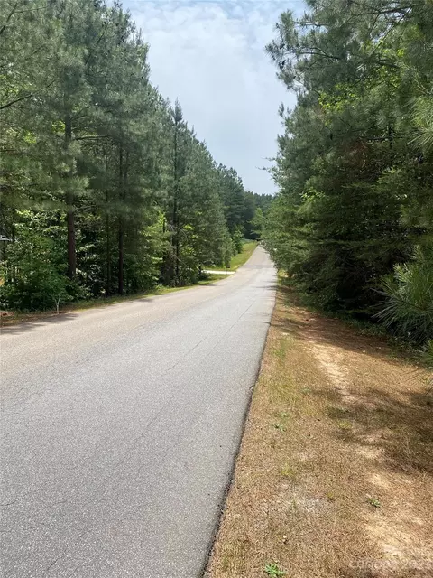 216 Windingwood Dr, Statesville, NC 28677