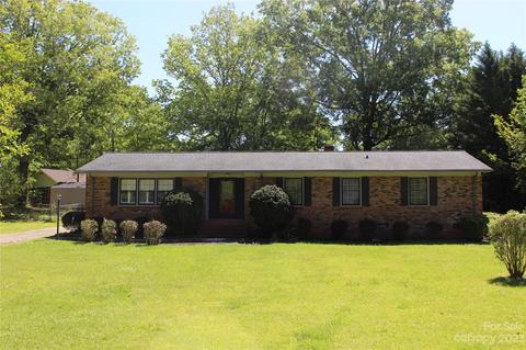 1700 Havenwood Dr, Lancaster, SC 29720