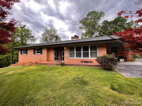 3842 Laurel Heights Dr, Morganton, NC 28655