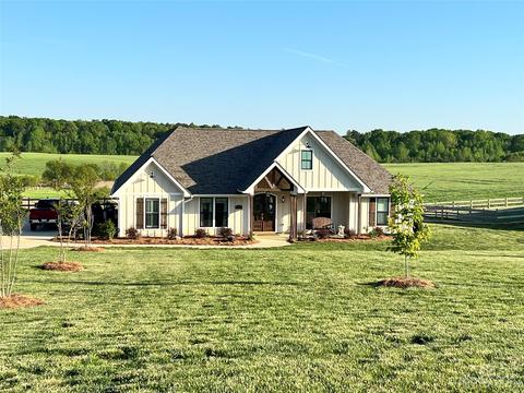 7407 Old Waxhaw Monroe Rd, Waxhaw, NC 28173
