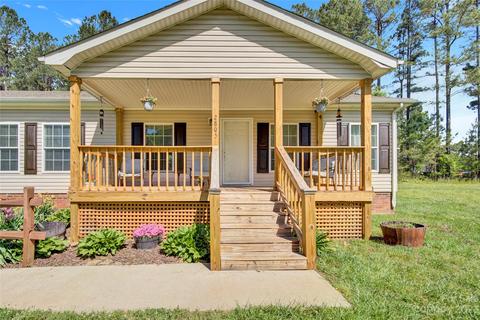 2805 Sweeping Pine Ln, Denver, NC 28037 photo 4