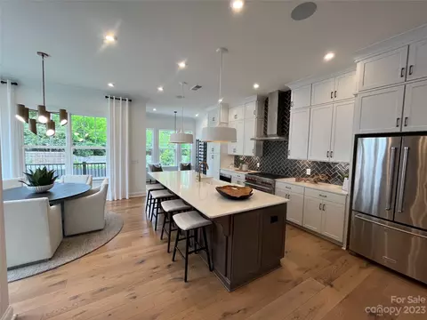 232 Emerson 39 Ave #39, Charlotte, NC 28204