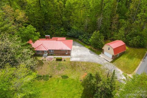67 Crestview Dr, Brevard, NC 28712