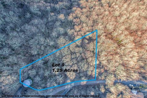 Rocky Top Trail, Seven Devils, NC 28604 photo 3