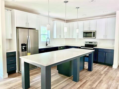 160 Cascade Rdg, Fairview, NC 28730 photo 2