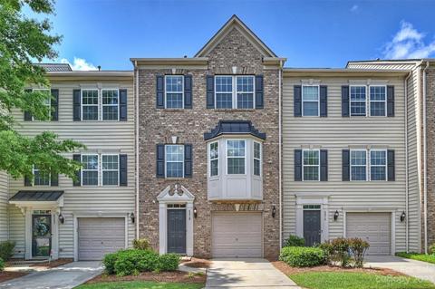 6218 Rockefeller Ln, Charlotte, NC 28210