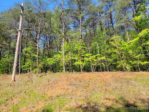 536 Carolina Dr, Troy, NC 27371