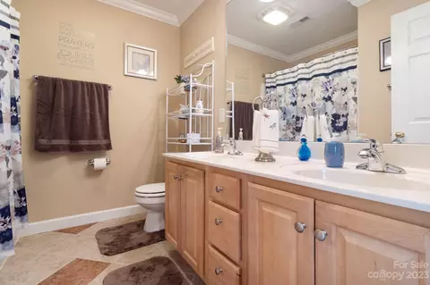 6521 Emory Dr, Hickory, NC 28601 photo 21