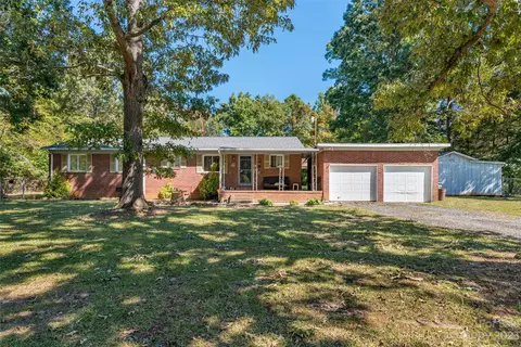 11434 Tema Cir, Charlotte, NC 28214