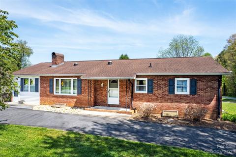614 S Buena Vista Dr, Hendersonville, NC 28792
