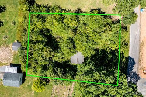 4587 35th Street Pl NE, Hickory, NC 28601
