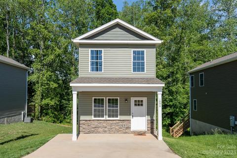 1090 20th St, Hickory, NC 28601