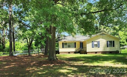 114 Williford Ave, Windsor, NC 27983